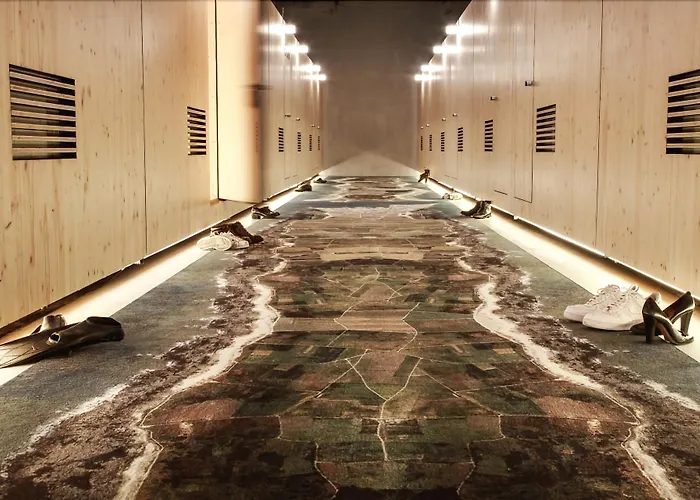 Zero Box Lodge Oporto